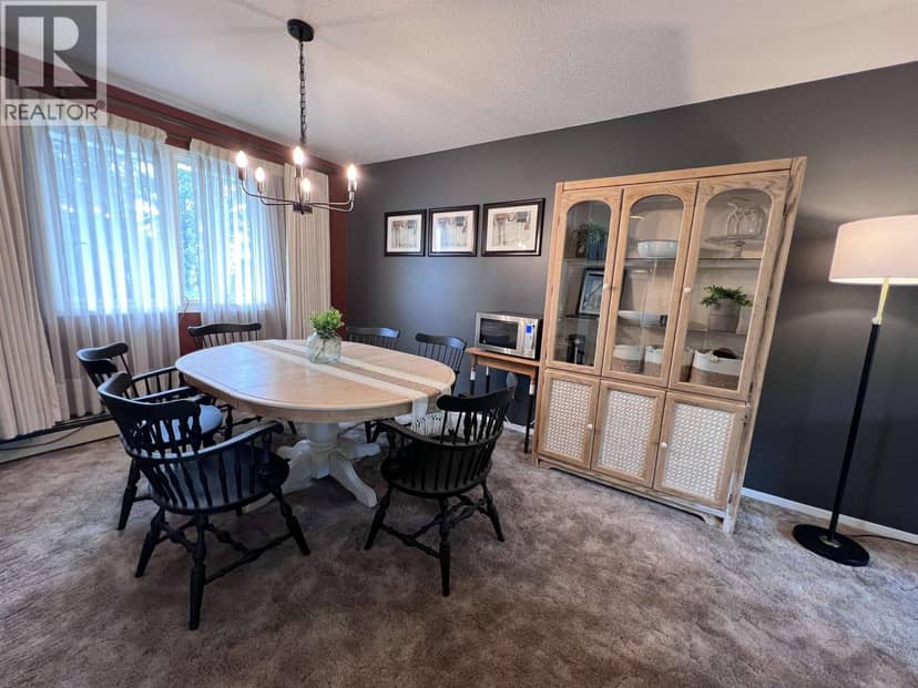 5415 W 53 AVENUE, Fort Nelson, photo 6