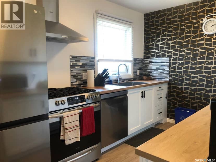 244 Northern AVENUE — photo 17 of 40
