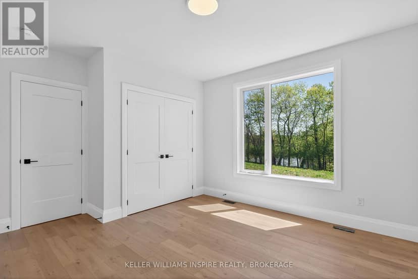 939 Sheffield Lane — photo 37 of 40