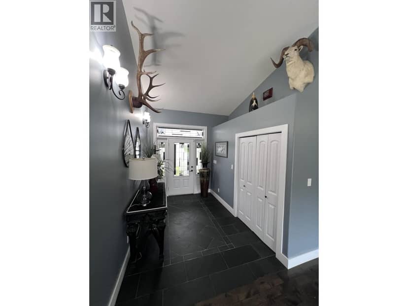 15 6550 OLD ALASKA HIGHWAY, Fort Nelson, photo 3
