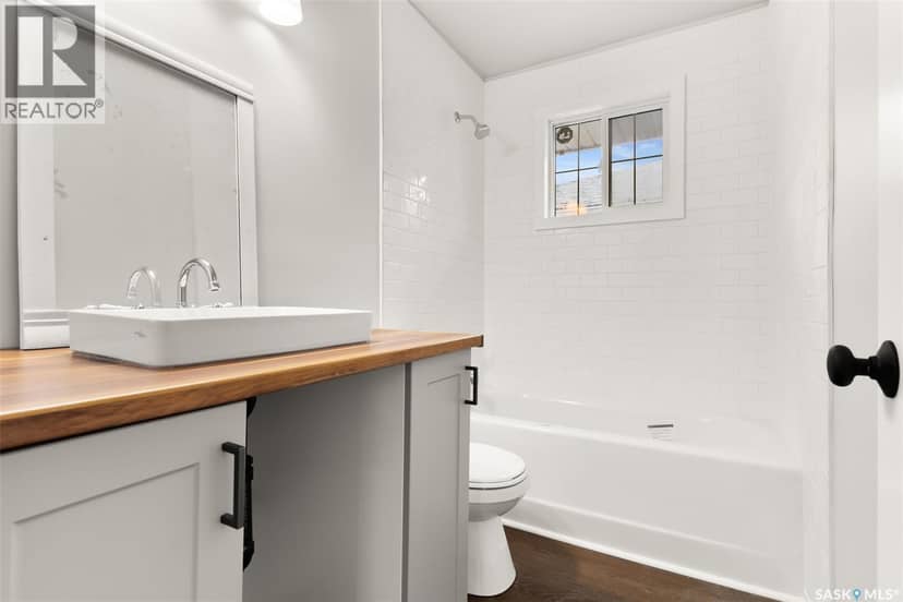 3742 Argyle ROAD — photo 8 of 18