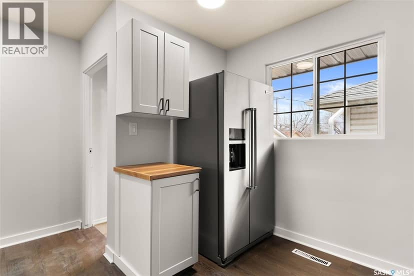 3742 Argyle ROAD — photo 7 of 18