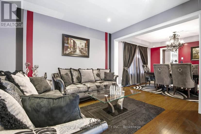64 Scotchmere Crescent — photo 7 of 40