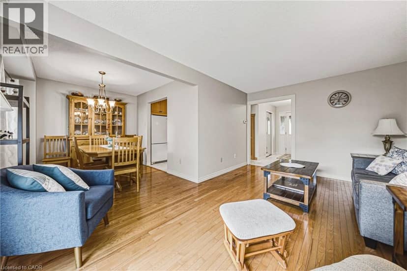 467 WOODVIEW Road Unit# 5 — photo 9 of 33