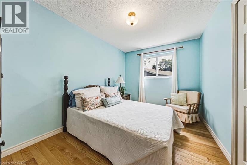 467 WOODVIEW Road Unit# 5 — photo 19 of 33