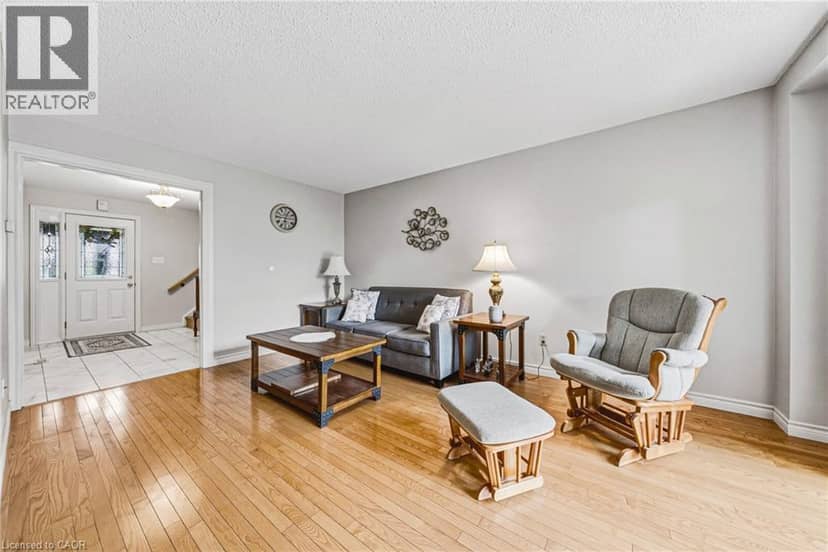 467 WOODVIEW Road Unit# 5 — photo 10 of 33