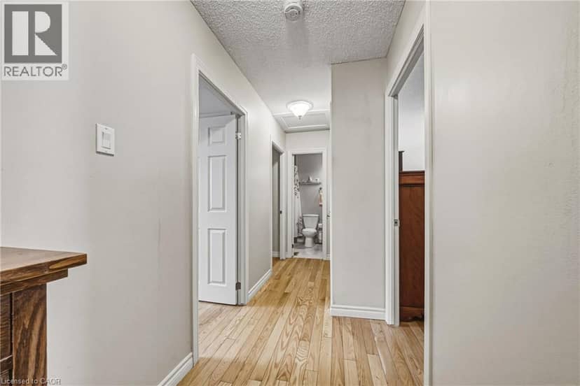 467 WOODVIEW Road Unit# 5 — photo 15 of 33