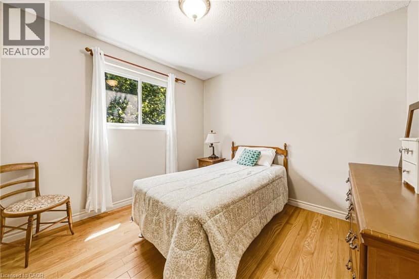 467 WOODVIEW Road Unit# 5 — photo 21 of 33