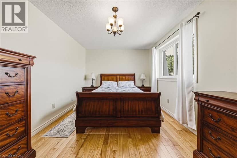 467 WOODVIEW Road Unit# 5 — photo 16 of 33