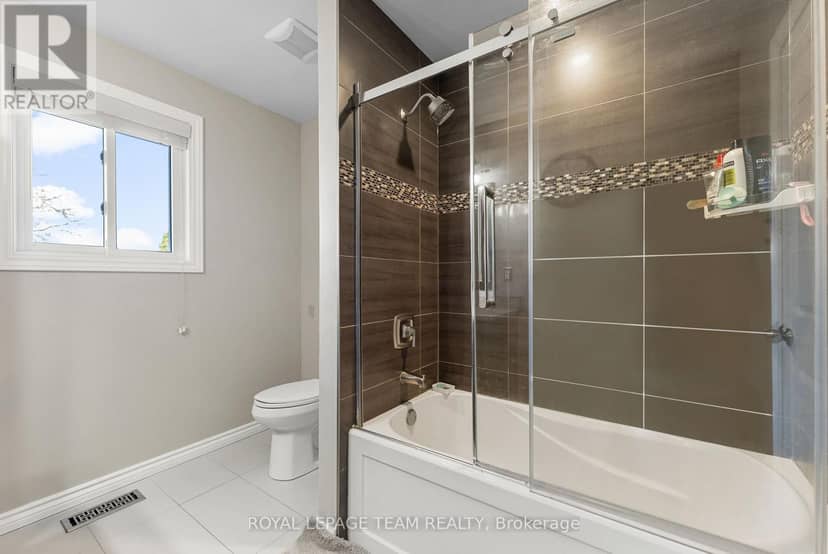 1059 Flynn Avenue — photo 18 of 40