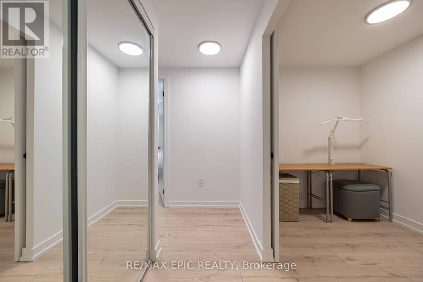 302 - 2 Augusta Avenue — photo 7 of 28