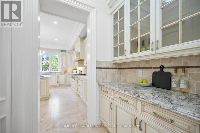 92 Caines Avenue — photo 9 of 40