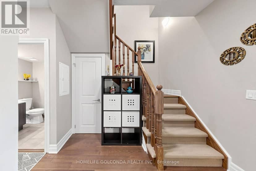 904 - 8110 Birchmount Road — photo 17 of 30