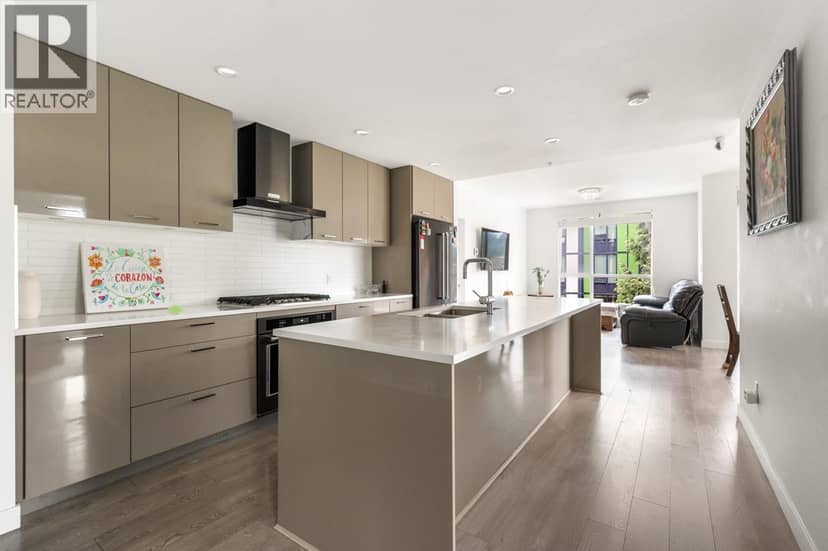 302 3581 ROSS DRIVE, Vancouver, photo 6