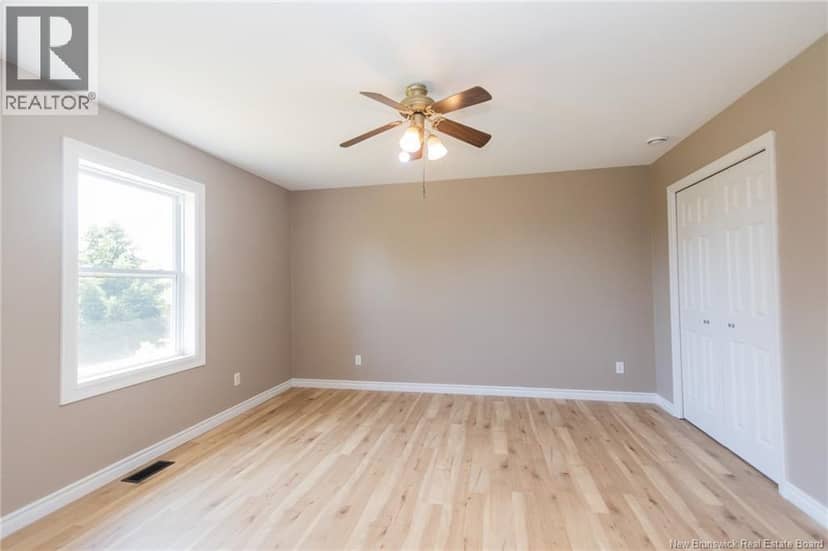 3569 Lower Cambridge Road — photo 9 of 33