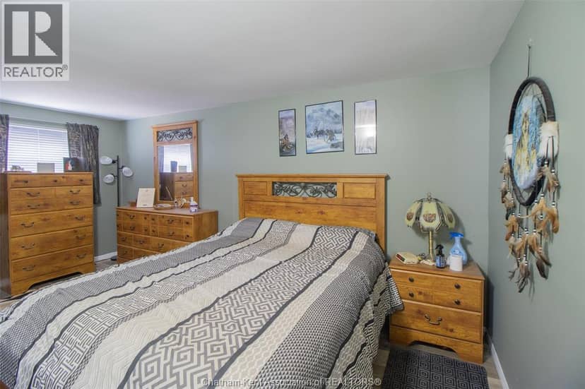 29909 West Bothwell Road — photo 13 of 32