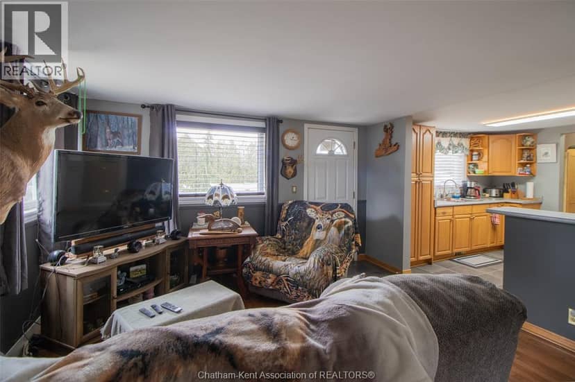 29909 West Bothwell Road — photo 21 of 32