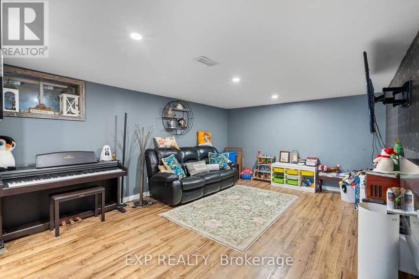 939 Daytona Drive — photo 29 of 40