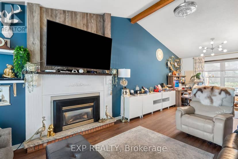939 Daytona Drive — photo 9 of 40