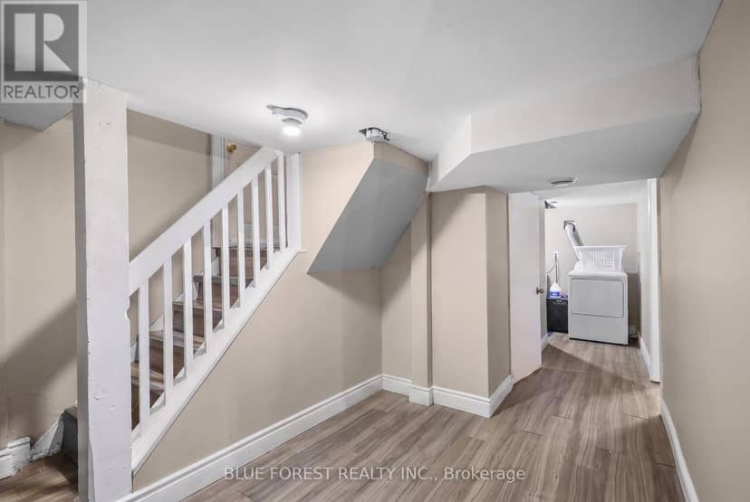 1047 Patricia Street — photo 17 of 26