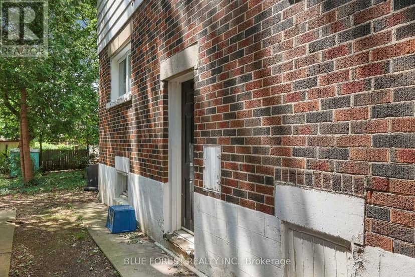1047 Patricia Street — photo 21 of 26