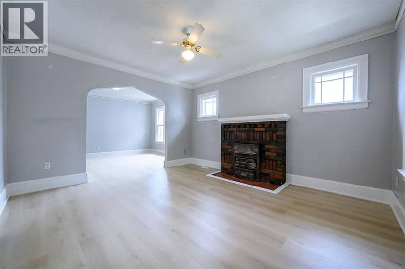 254 Shepherd Street — photo 3 of 22