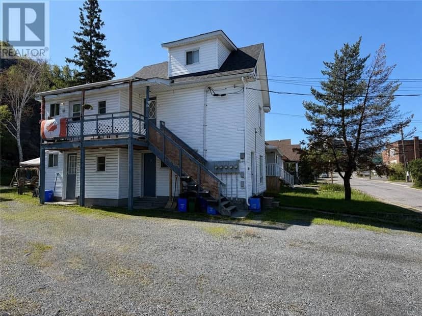 278 Mountain Street — photo 2 of 26