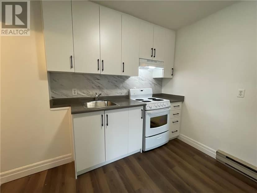 278 Mountain Street — photo 3 of 26