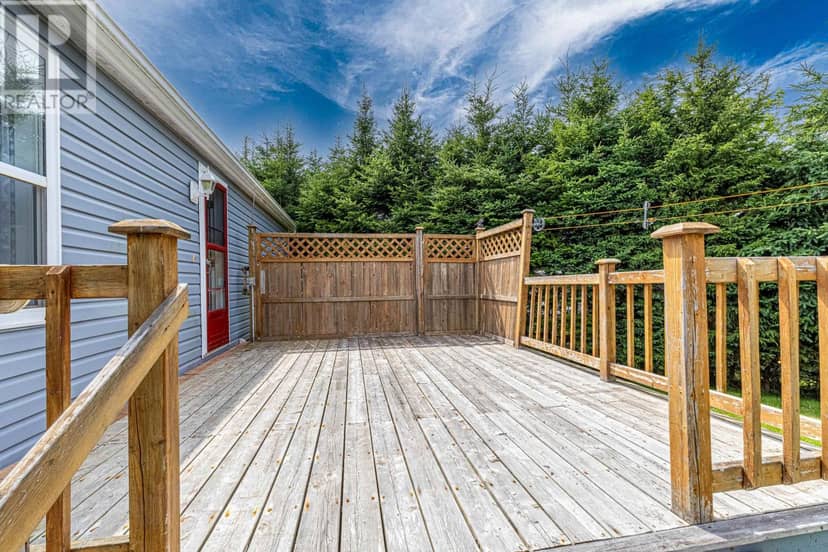 27 PERRY Lane — photo 19 of 21