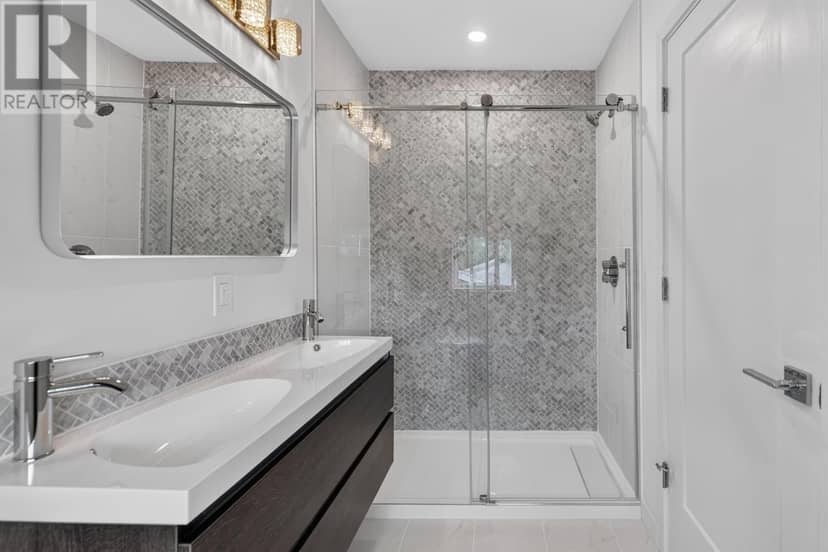 131 South Drive — photo 32 of 40