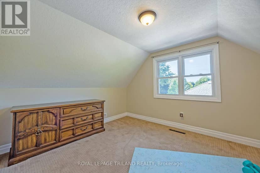 1874 Churchill Avenue — photo 15 of 34