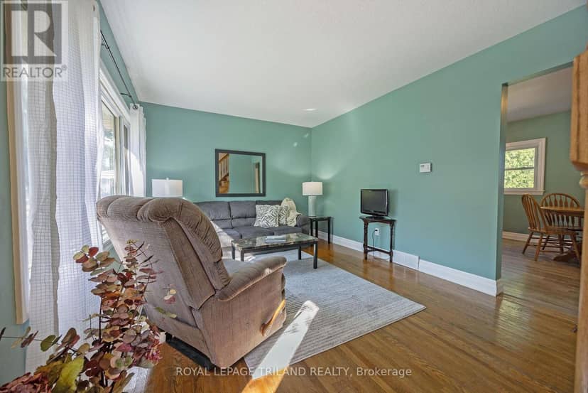 1874 Churchill Avenue — photo 5 of 34