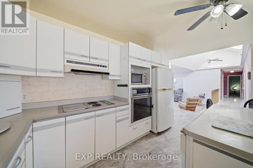 3145 Principale Street — photo 21 of 40