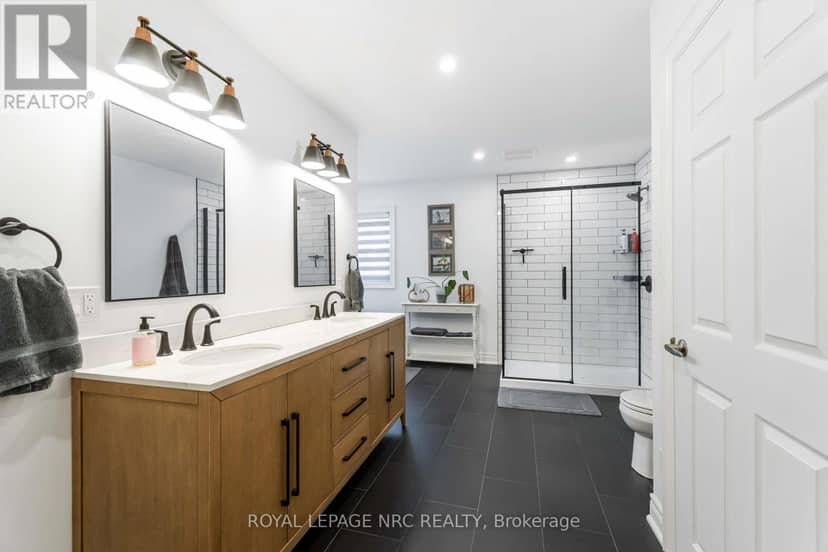124 Holloway Bay Road — photo 33 of 40