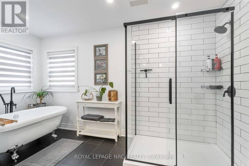 124 Holloway Bay Road — photo 34 of 40