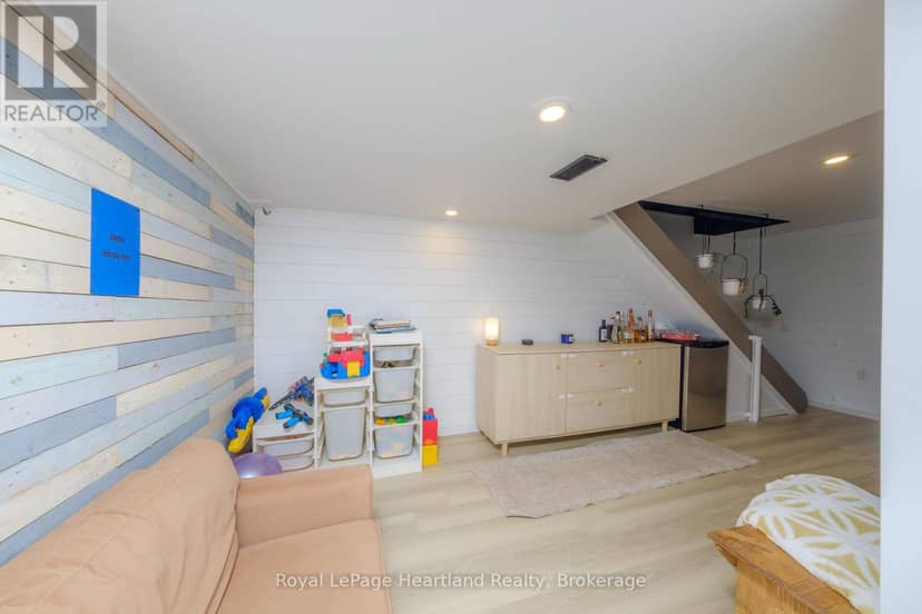 109 Carling Terrace — photo 17 of 24