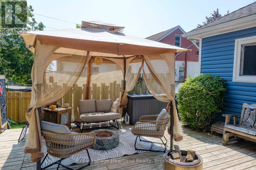 109 Carling Terrace — photo 21 of 24