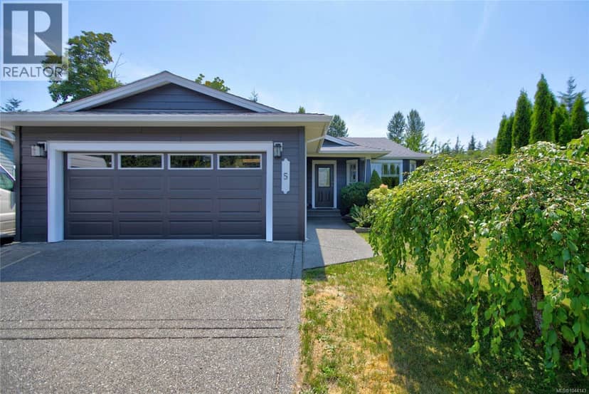 5 Strathcona Crt — photo 1 of 40