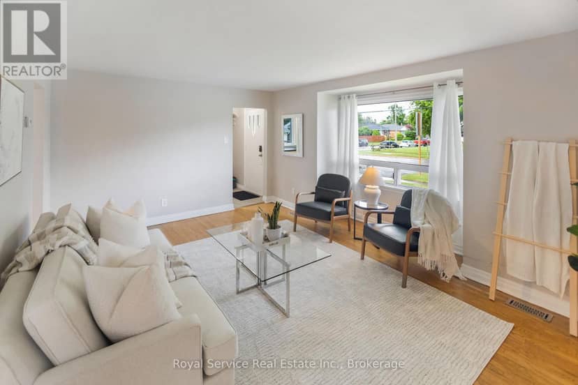 558 Burnham Street — photo 10 of 36