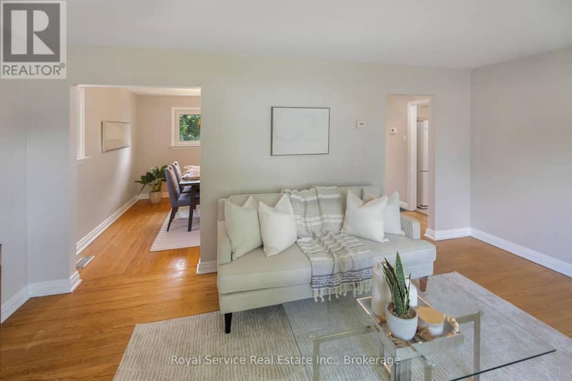 558 Burnham Street — photo 12 of 36