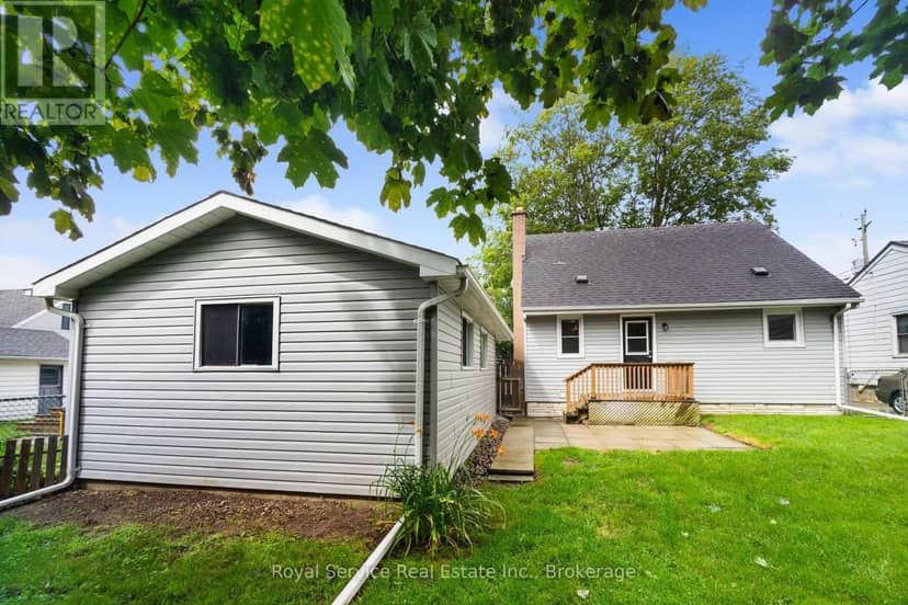 558 Burnham Street — photo 30 of 36