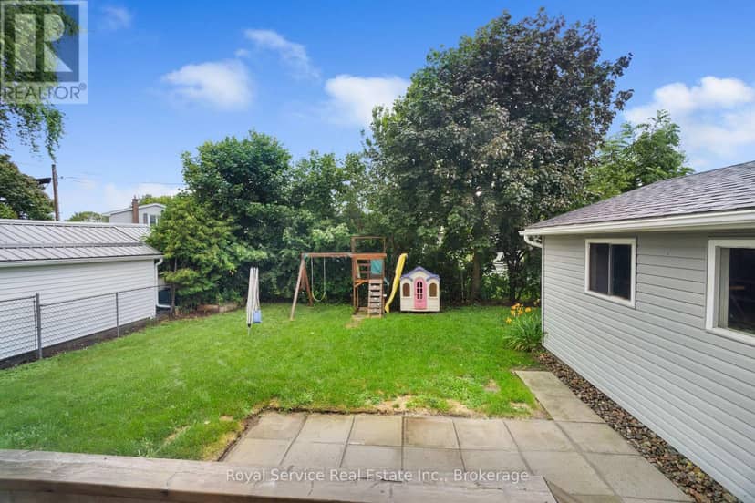 558 Burnham Street — photo 34 of 36