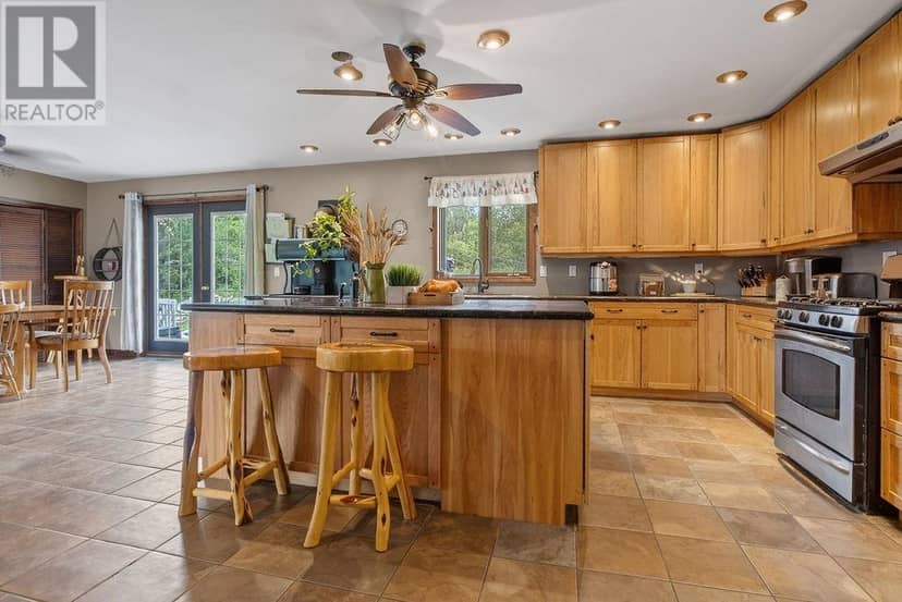 364 Rabbit Trail Road, Warren, photo 6