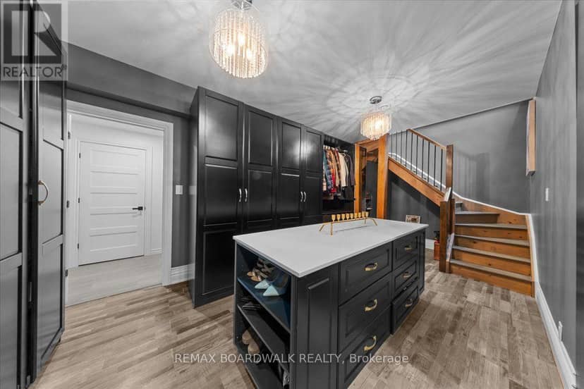 225 Hillcrest Drive — photo 19 of 40