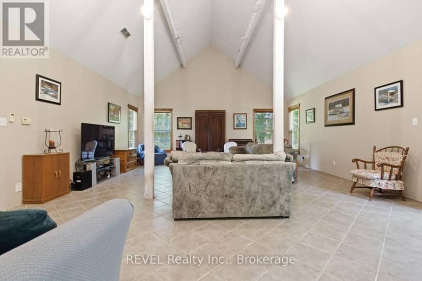2986 Wessel Drive — photo 10 of 40