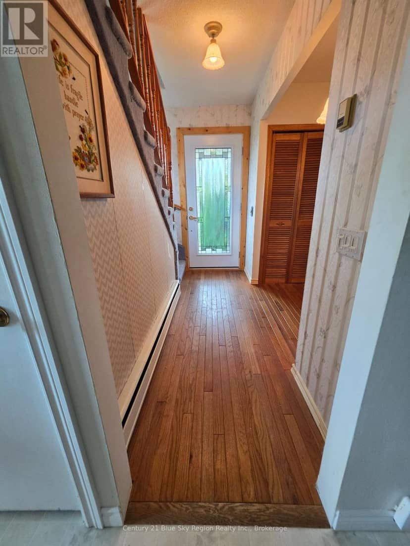 22 Dubeau Street, West Nipissing, photo 2