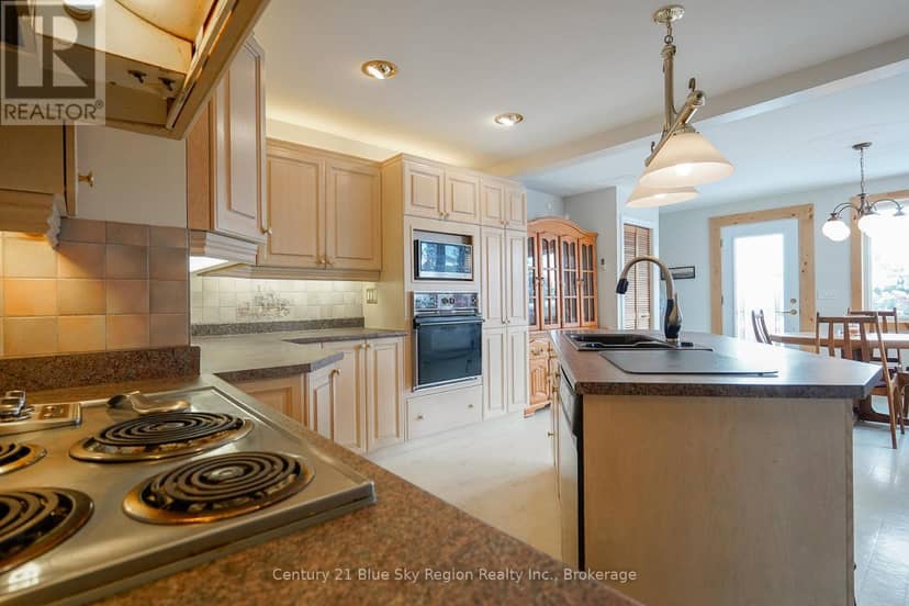 22 Dubeau Street, West Nipissing, photo 4