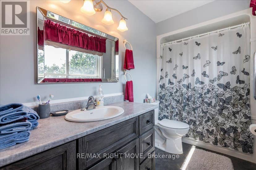 55 Laurentian Lane — photo 19 of 33