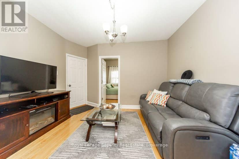 77 Brandon Avenue — photo 3 of 40