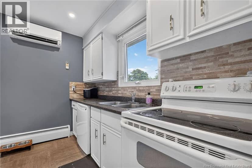 47 Willowbend Drive — photo 4 of 40